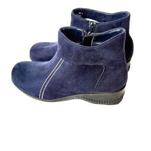 Basic Editions Navy suede ankle booties. Size 10 Wide US